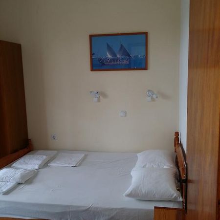 Esperides Apartamento Batsi  Exterior foto