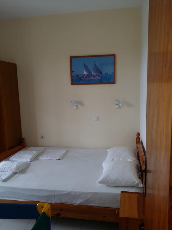 Esperides Apartamento Batsi  Exterior foto