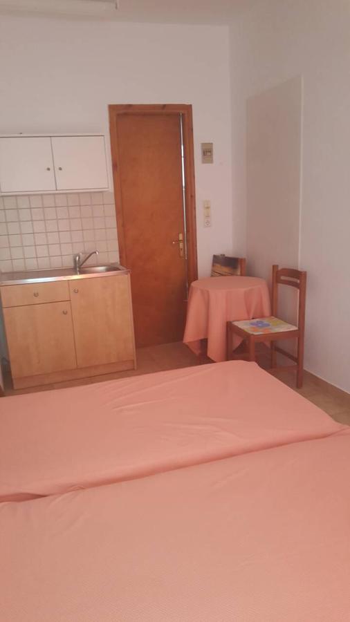 Esperides Apartamento Batsi  Exterior foto
